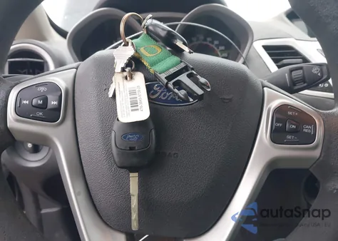 2011 Ford Fiesta Se z USA, uszkodzony, nr VIN 3FADP4EJ4BM124140